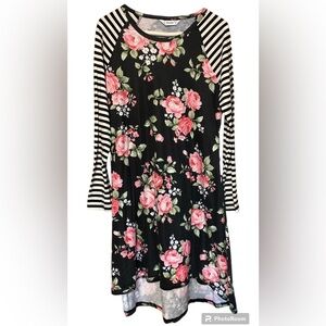 Pat Pat long T-shirt dress high low hem midi floral small teacher dress